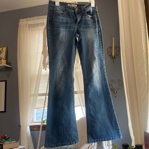 Low waisted “Sophia” hipster flare Lei jeans (5)
